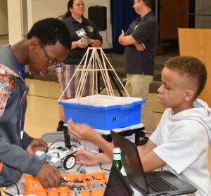 students working on a STEM project